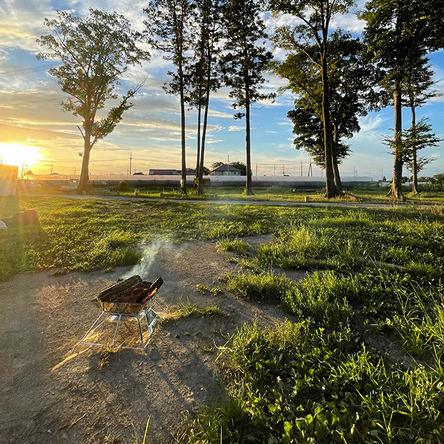 Backyard-Campfield-yuhi